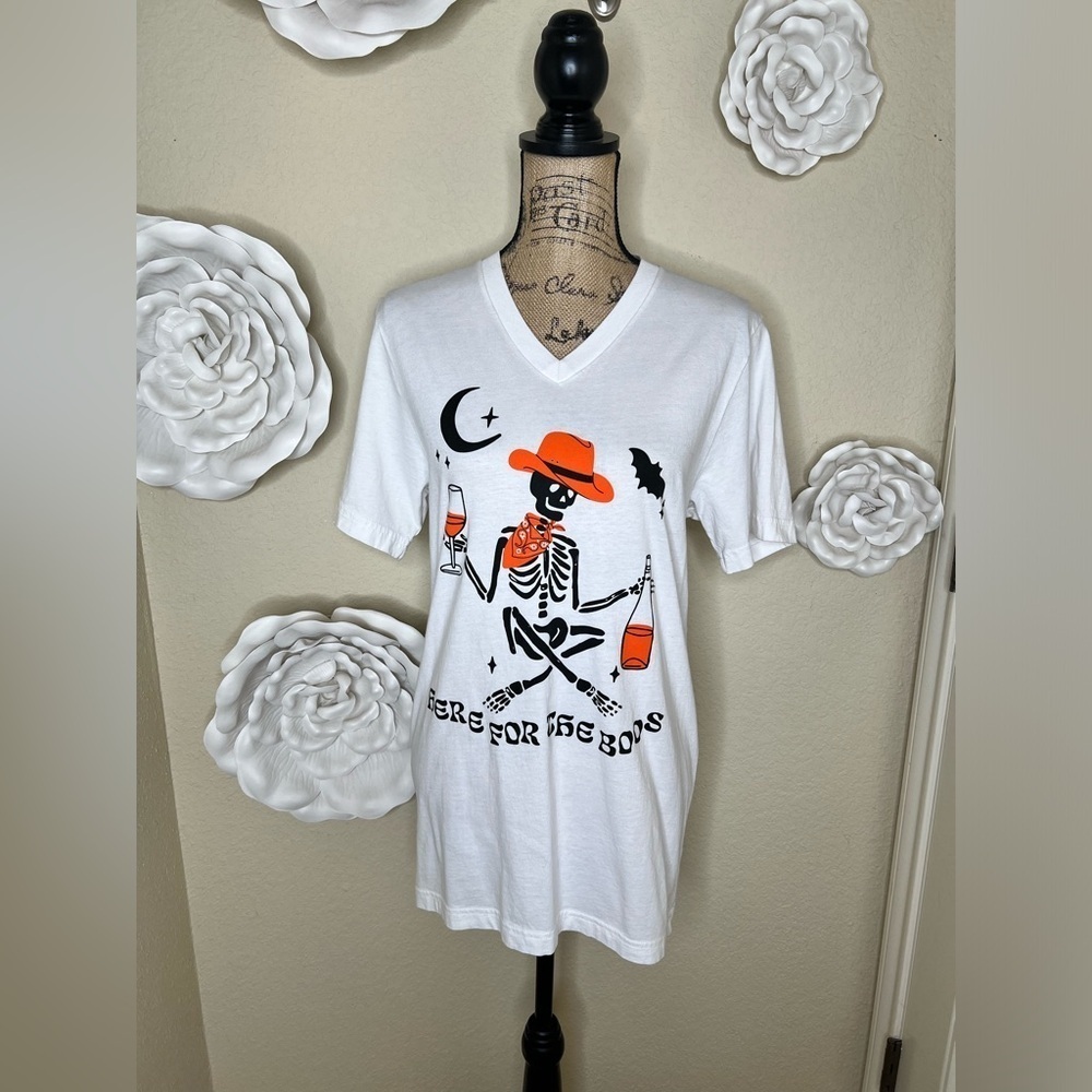 Oliver & Otis Cowgirl Skeleton “Here for the boos” White T Shirt Size M